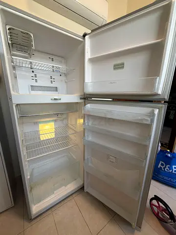 2 door Toshiba fridge