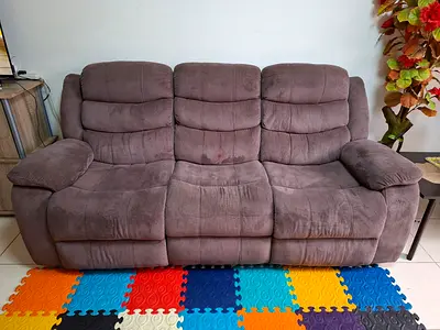 Super Comfy Recliner Sofa - Excellent Condition