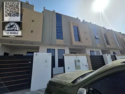 🏡 فيلا للإيجار بالحليو 1 | 4 غرف ماستر + مجلس + صالة + غرفة خدم + رووف | 90 ألف قابل للتفاوض