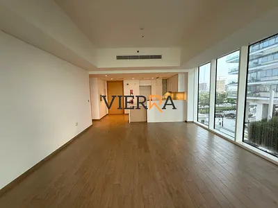 شقة حصرية | إطلالة جزئية على البحر | شاغرة