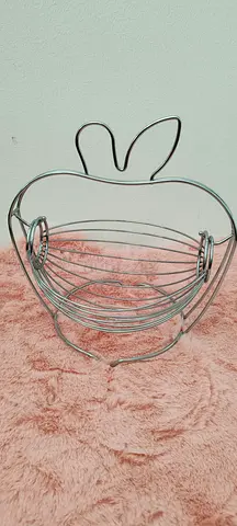 Apple-shaped stainless steel fruit basket/serving bowls (set) - good condition