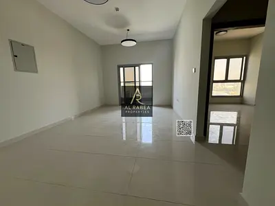 غرفة وصالة للإيجار في الجرف 2 – خزائن بالحائط – إطلالة مفتوحة – 4 أو 6 دفعات