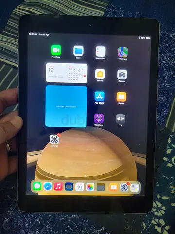 ipad 6th generation 32GB  sim and wifi
delivery available