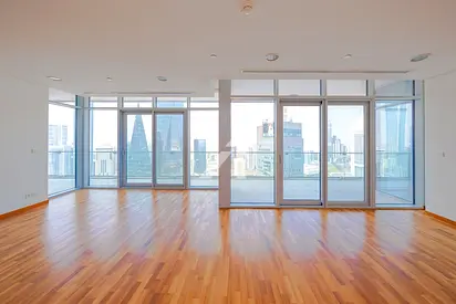 Top Floor | DIFC View | 3 Bedroom Apartment
