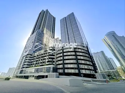 Spacious 3BR + M | Vacant | Premium Location