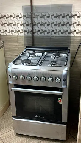 Ikon freestanding gas cooker with oven - good working condition