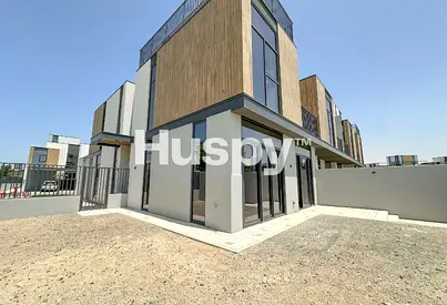 Greenbelt | Open Layout | Large Plot