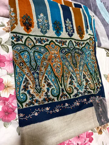 Steal Deal Kashmiri Hand-embroidered multicolor shawl / wrap made on 100% fine wool