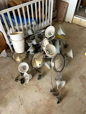 Free light fixtures