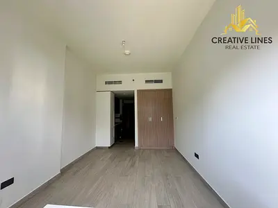 CHILLER FREE//VERY SPACIOUS//READY TO MOVE