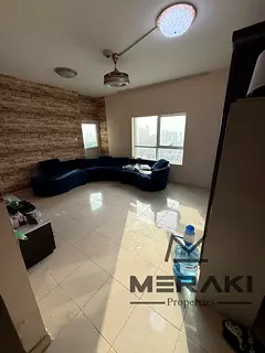 Two rooms and a living room at a bargain price of 550,000 dirhams, ready for handover