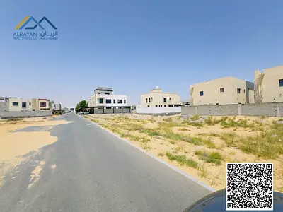 A bargain price including registration and ownership fees. Very large setback. Ground floor + 2
