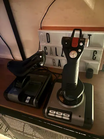 Logitech USB Flight Stick and Throttle X52 pro (HOTAS) - Great Condition