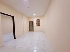 Spacious 1-BHK // 2-Bath // Balcony // Window/Split AC // prime📍Location // for family