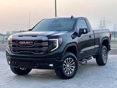 GMC Sierra AT4 2022 GCC original paint no accident first owner super clean car