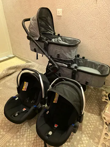 Hauck Atlantic Twin + 2 car seats