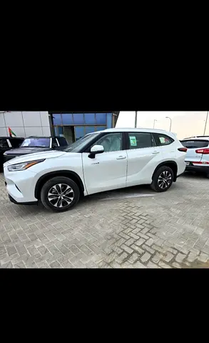 Toyota Highlander 2025 - GCC Specs - Brand New