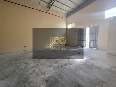 مستودع للايجار السنوي في ام القيوين مساحة 1800 قدم بسعر مميز