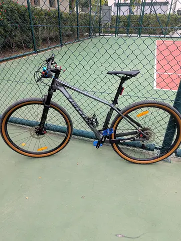 Twitter leopard pro Carbon medium