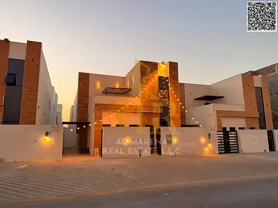 فيلا فاخرة للبيع في الحليو2 تصميم أنيق يضم4غرف نوم واسعة وتشطيبات فائقة الفخامة في موقع استراتيجي في عجمان 🏡✨