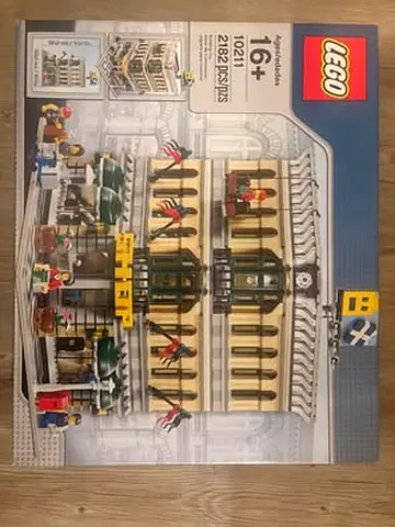 BARGAIN BRAND NEW RARE LEGO 10211 CREATOR GRAND EMPORIUM