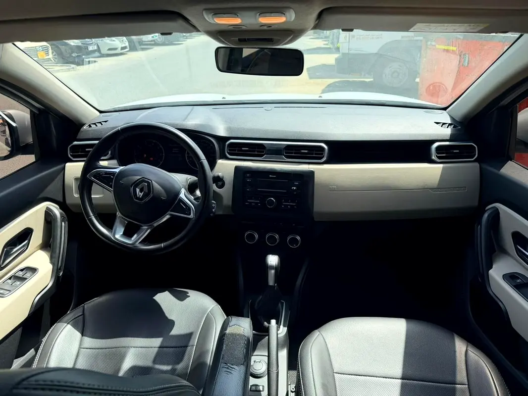 Renault Duster 2019 — photo 1 of 5