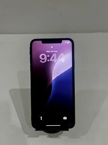 ايفون 11 برو ماكس نظيف للبيع سعر مناسب