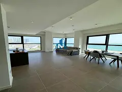 High Floor-Sea View-Vacant