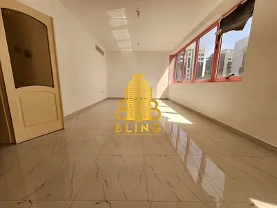 SHARING ALLOWED!! Glamorous 4BHK With Spacious Saloon & Closed Kitchen