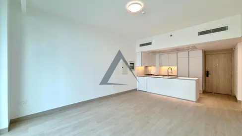 Kitchen Appliances - Bright Unit - Ready to Move