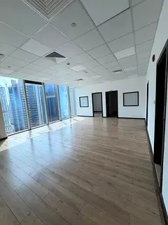 Fitted Office for Rent | Prime Location | 02 Petitions | Near Metrov