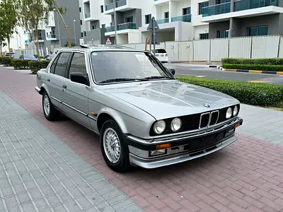 BMW 325i E30 1987 / 2.5L - 6 Cylinder / 79,000 Kms Only / Full Option / Sunroof / Fresh Japan Import