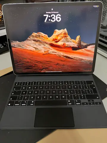 IPad Pro 12.9 M2 Wifi+Cellular 256GB + Magic KB