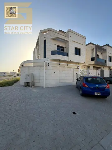 A unique opportunity to rent a corner villa in Al Yasmin. Exceptional location directly on a paved road, offering comfort and privacy with spacious ar