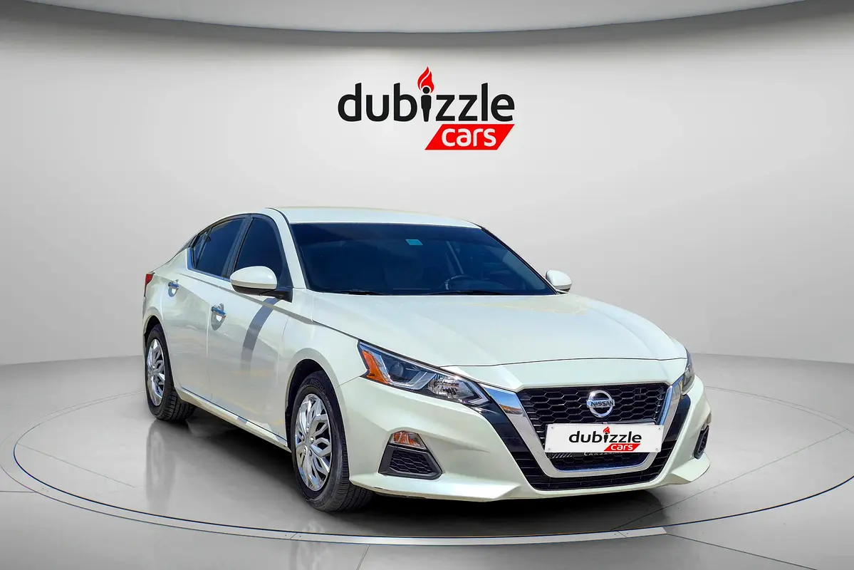 Nissan Altima 2020 — photo 1 of 13