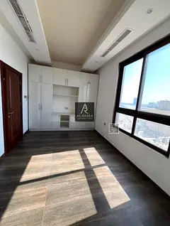 First tenant - Modern design - Wardrobes