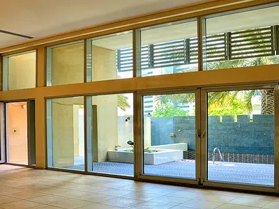 Canal View Vacant Townhouse Mainland