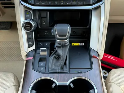2026 Toyota LAND CRUISER 照片 15