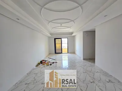 Look like A new 2 Bhk Apprtment In Cheap price For Family