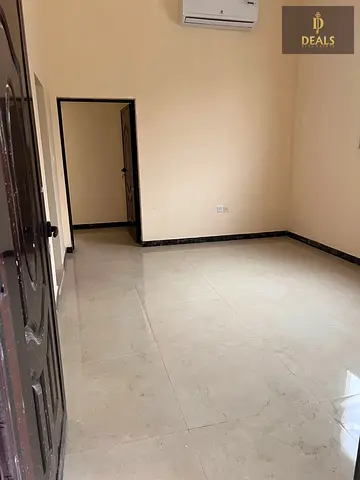 للايجار السنوي غرفه وصاله بالجرف 1 عجمان