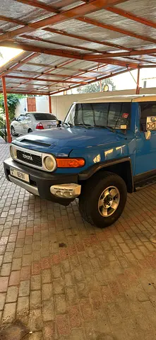 Toyota fj cruiser 2008 -29500 urgent sale