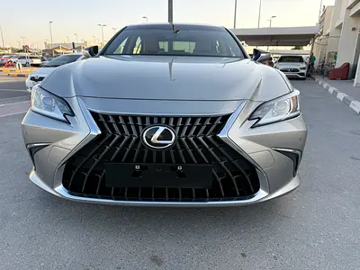 2023 Lexus ES 300h - GCC Specs - Pristine Condition