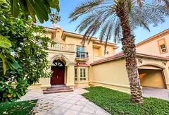Lake View | Partially Upgraded | Villa For Rent