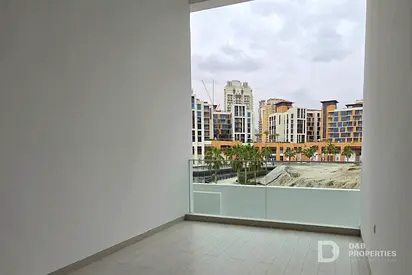 Canal View | Floor To Ceiling | Smart Home