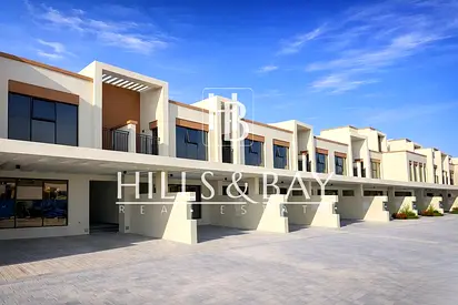 Spacious 4BR TownHouse Costa Brava Sale