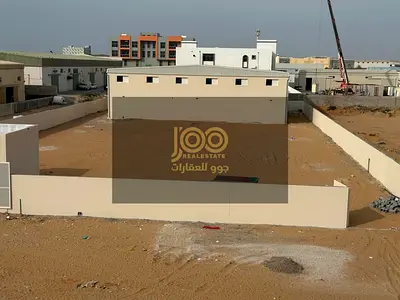 متاح للايجار السنوي في ام القيوين ام الثعوب