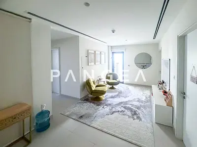 Fully Furnished | Corner Unit | Private Garden