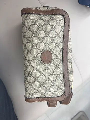 Authentic Gucci Toiletry Bag / Dopp Kit - Beige GG Monogram
