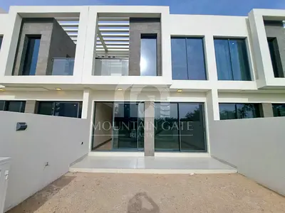 Brand New Single Row golf view prime location