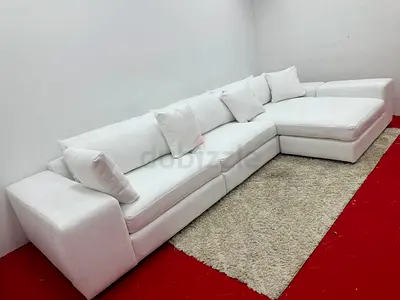 Still brand new condition Eicholltz brand white color lshape sofa
